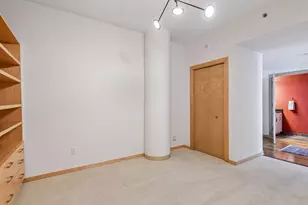 215 10th Ave S, Minneapolis, MN 55415 - Photo 36