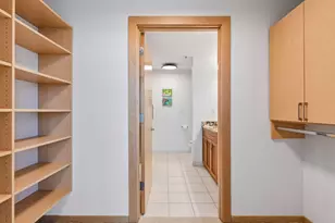 215 10th Ave S, Minneapolis, MN 55415 - Photo 32