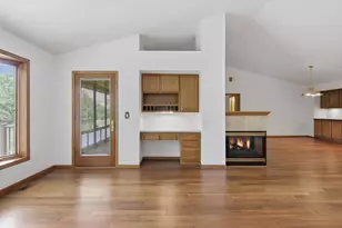 704 Spruce Dr, Hudson, WI 54016 - Photo 8