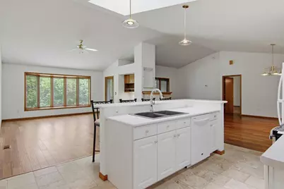 704 Spruce Drive, Hudson, WI 54016 - Photo 4