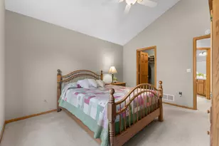 6420 Christenson Ln NE, Fridley, MN 55432 - Photo 20