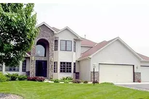 8362 Emerald Ln, Woodbury, MN 55125 - Photo 2