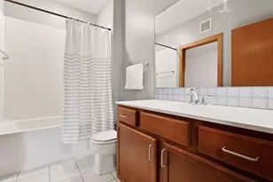 15 E Franklin Ave, Minneapolis, MN 55404 - Photo 8