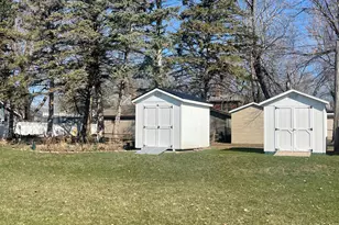 207 E Hollett St, Tracy, MN 56175 - Photo 28