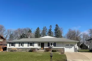 207 E Hollett St, Tracy, MN 56175 - Photo 30