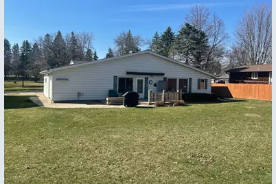 207 E Hollett Street, Tracy, MN 56175 - Photo 4