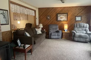 207 E Hollett St, Tracy, MN 56175 - Photo 18