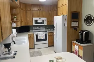 207 E Hollett St, Tracy, MN 56175 - Photo 12