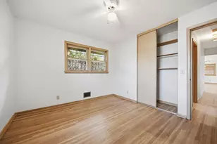 5842 Xerxes Ave N, Brooklyn Center, MN 55430 - Photo 30