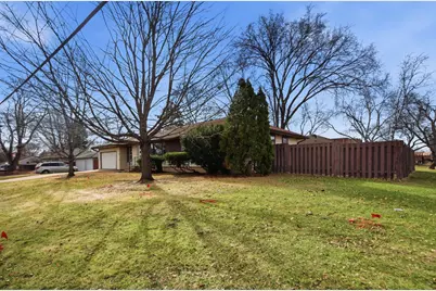 5842 Xerxes Avenue N, Brooklyn Center, MN 55430 - Photo 8