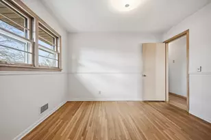 5842 Xerxes Ave N, Brooklyn Center, MN 55430 - Photo 24