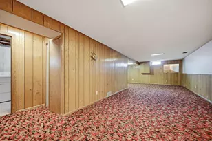 5842 Xerxes Ave N, Brooklyn Center, MN 55430 - Photo 36