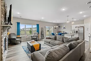 6884 101st St S, Cottage Grove, MN 55016 - Photo 2