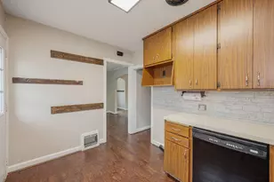 426 Webster St, Fairmont, MN 56031 - Photo 12