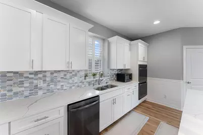 24877 Harvest Meadows Court, Lakeville, MN 55044 - Photo 16