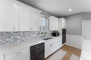 24877 Harvest Meadows Ct, Lakeville, MN 55044 - Photo 16