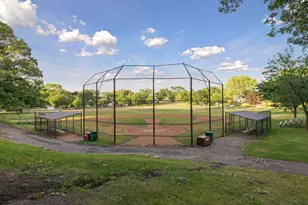 3951 Thomas Ave N, Minneapolis, MN 55412 - Photo 46