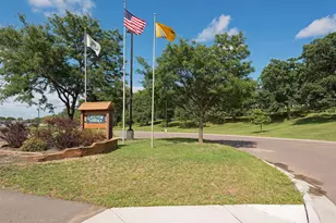 3951 Thomas Ave N, Minneapolis, MN 55412 - Photo 38