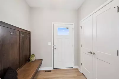 2075 Brookview Street, Shakopee, MN 55379 - Photo 2