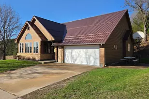 100 Oak Knoll Dr, Rushford, MN 55971 - Photo 6