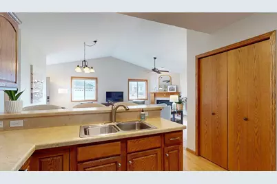 2116 Coopers Place SE, Rochester, MN 55904 - Photo 14