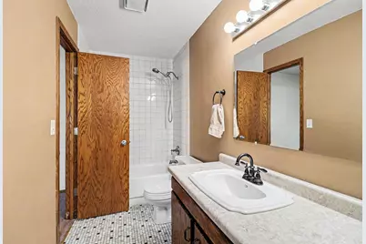 1608 106th Avenue NW, Coon Rapids, MN 55433 - Photo 8