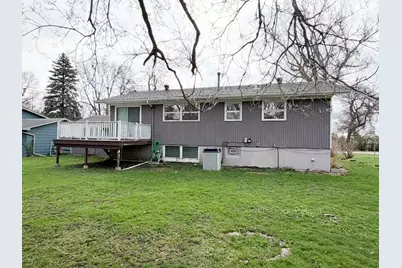 746 W Shore Drive, Worthington, MN 56187 - Photo 4