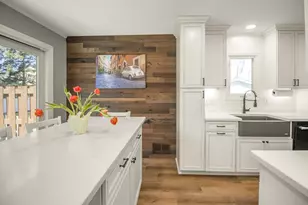 12025 Jasper Ln, Eden Prairie, MN 55347 - Photo 14