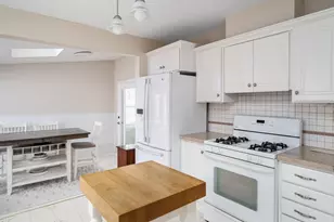 895 Parkview Ave, Saint Paul, MN 55117 - Photo 10