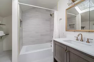 895 Parkview Ave, Saint Paul, MN 55117 - Photo 22