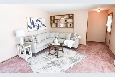 302 Sherwood Avenue N, Thief River Falls, MN 56701 - Photo 1