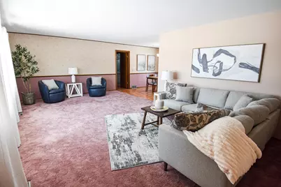 302 Sherwood Avenue N, Thief River Falls, MN 56701 - Photo 2