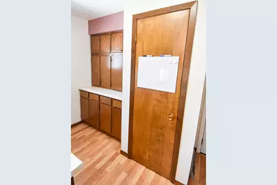 302 Sherwood Avenue N, Thief River Falls, MN 56701 - Photo 10