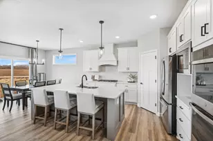 727 Rosebud Ln, Delano, MN 55328 - Photo 2