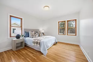 1010 Oak Ridge Rd, Hopkins, MN 55305 - Photo 12