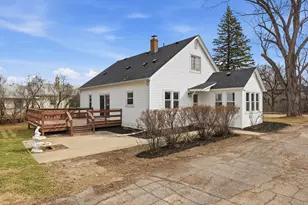 1010 Oak Ridge Rd, Hopkins, MN 55305 - Photo 28