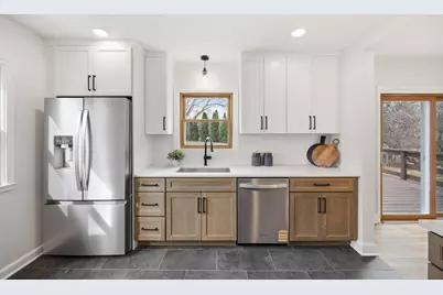 1010 Oak Ridge Road, Hopkins, MN 55305 - Photo 32