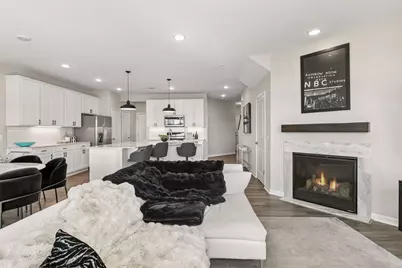 11291 Brookview Road, Woodbury, MN 55129 - Photo 14