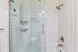 215 7th St NE, Minneapolis, MN 55413 - Photo 18