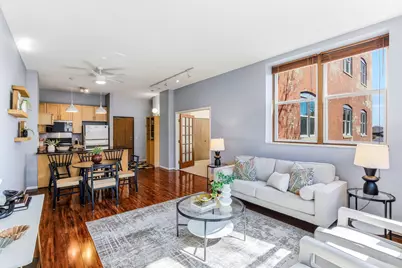 215 7th Street NE #202, Minneapolis, MN 55413 - Photo 1