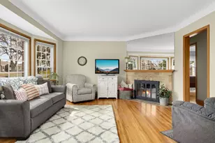 743 Arlington Ave W, Saint Paul, MN 55117 - Photo 2