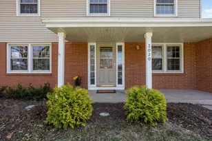 3020 Woodlark Ln, Eagan, MN 55121 - Photo 2