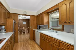 3020 Woodlark Ln, Eagan, MN 55121 - Photo 10