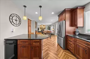 139 Ridge Way, Mahtomedi, MN 55115 - Photo 10