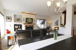 15561 Dunraven Dr, Apple Valley, MN 55124 - Photo 10