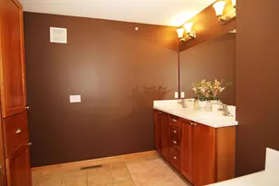 15561 Dunraven Dr, Apple Valley, MN 55124 - Photo 18