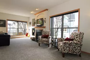 15561 Dunraven Dr, Apple Valley, MN 55124 - Photo 4