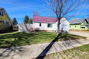 636 8th St, Westbrook, MN 56183 - Photo 2