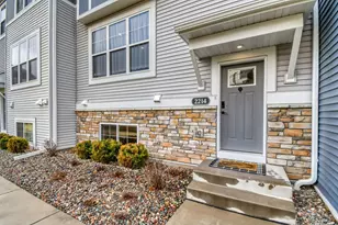 2214 Gateway Curv, North Saint Paul, MN 55109 - Photo 2