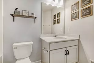 2214 Gateway Curv, North Saint Paul, MN 55109 - Photo 18